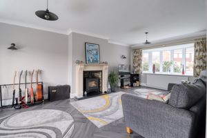Lounge- click for photo gallery